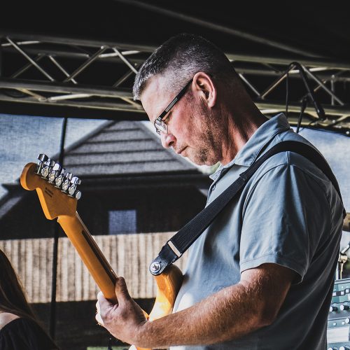 Orbeat-Oliver Brodňan-gitara